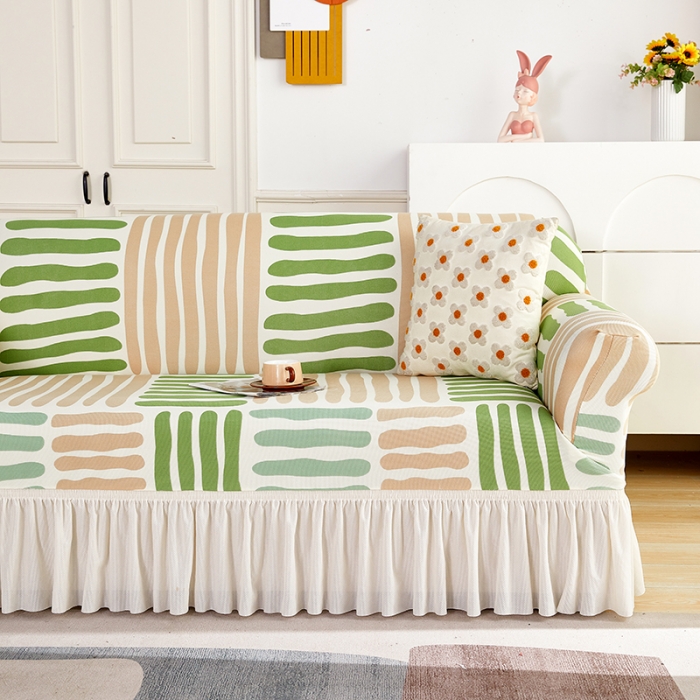 91家纺网 家纺一手货源 找家纺 丝绮鹿 2023新款针织柔肤格沙发套（裙边款） 米绿条纹