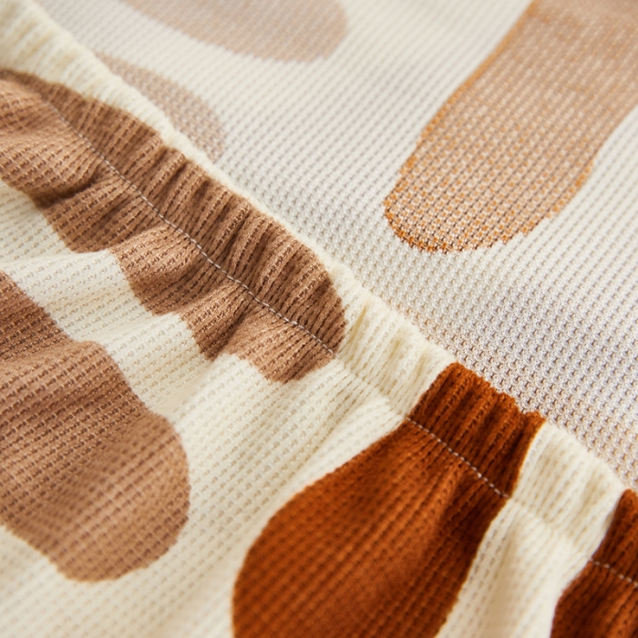 91家纺网 家纺一手货源 找家纺 丝绮鹿2023针织柔肤格贵妃沙发套松紧款 买一个沙发套默认送一个抱枕套 米咖条纹