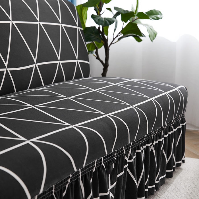 91家纺网 家纺一手货源 找家纺 丝绮鹿 2023新款牛奶丝沙发床套（裙边款） 黑白线格