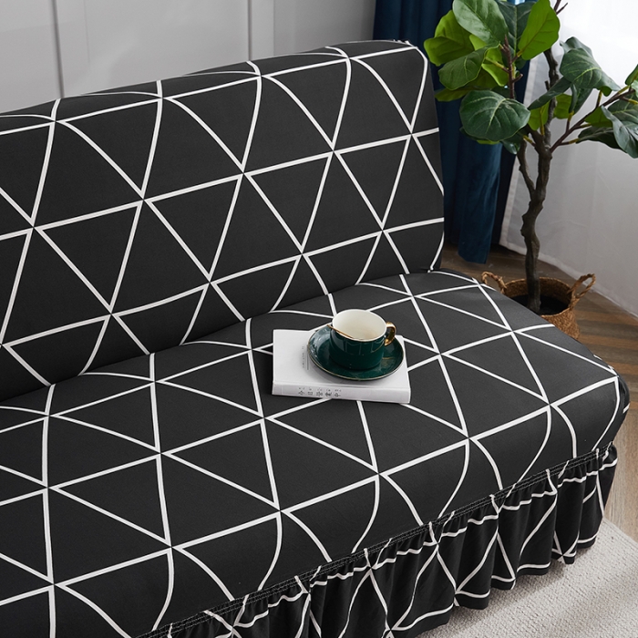 91家纺网 家纺一手货源 找家纺 丝绮鹿 2023新款牛奶丝沙发床套（裙边款） 黑白线格