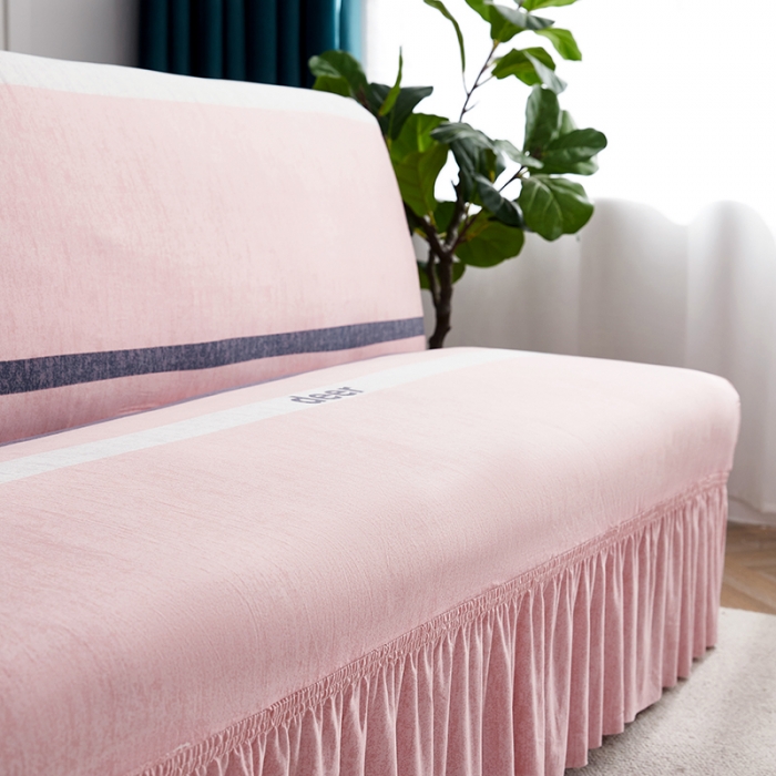 91家纺网 家纺一手货源 找家纺 丝绮鹿 2023新款牛奶丝沙发床套（裙边款） 萌萌小鹿