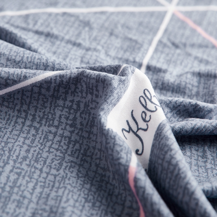 91家纺网 家纺一手货源 找家纺 丝绮鹿 2023新款牛奶丝沙发床套（裙边款） 情书