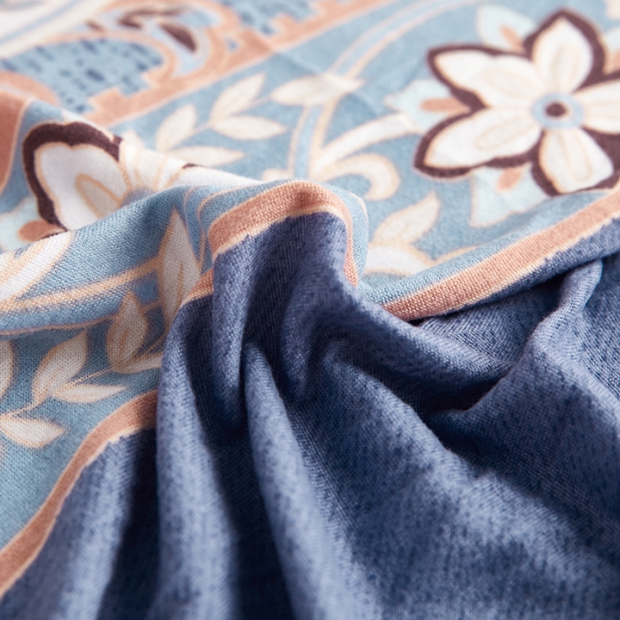 91家纺网 家纺一手货源 找家纺 丝绮鹿 2023新款牛奶丝沙发床套（裙边款） 雅典娜