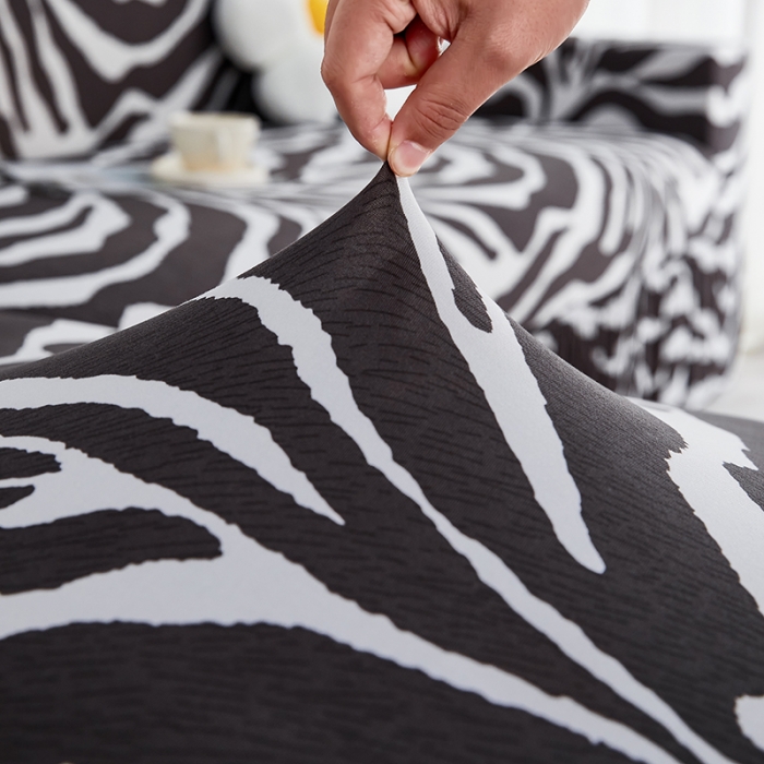 91家纺网 家纺一手货源 找家纺 丝绮鹿 2023新款牛奶丝沙发套贵妃图（裙边款） 斑马纹