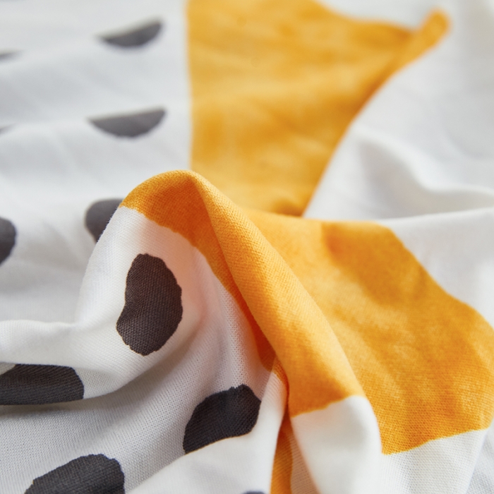 91家纺网 家纺一手货源 找家纺 丝绮鹿 2023新款牛奶丝沙发套贵妃图（裙边款） 米亚