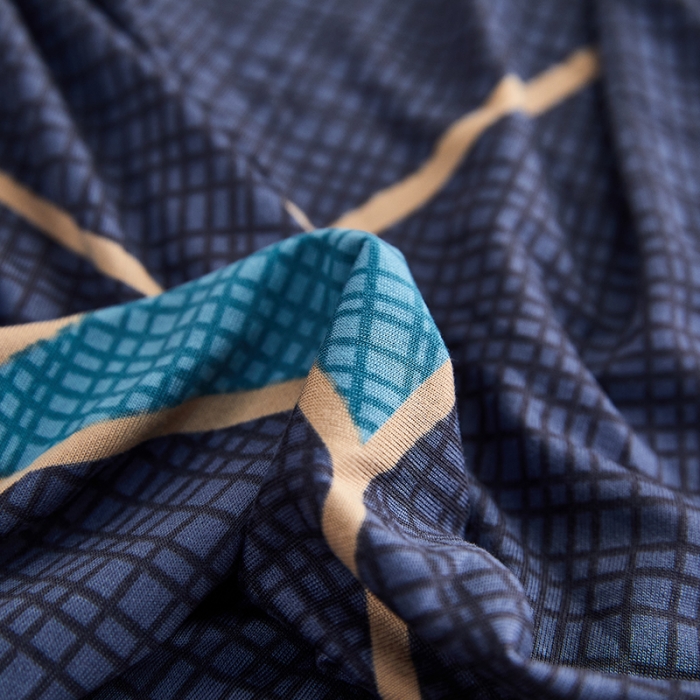 91家纺网 家纺一手货源 找家纺 丝绮鹿 2023新款牛奶丝沙发套贵妃图（裙边款） 时尚空间