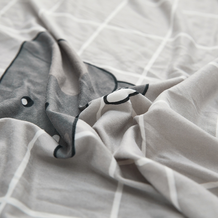 91家纺网 家纺一手货源 找家纺 丝绮鹿 2023新款牛奶丝沙发套贵妃图（松紧款） 方格猫咪