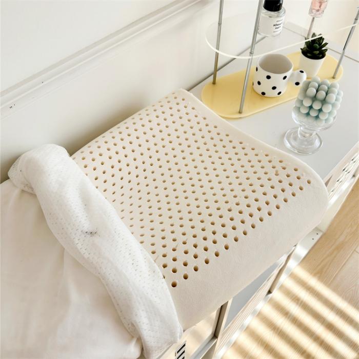 91家纺网 家纺一手货源 找家纺 新款皇家绅士冬用加绒加厚款天然乳胶枕成人保暖乳胶成人枕芯