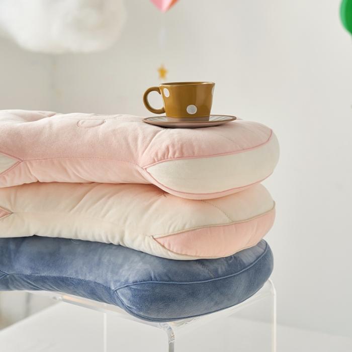 91家纺网 家纺一手货源 找家纺 2024新款 趣味软萌 熊猫图案设计 多维度护颈 带来深度好睡眠