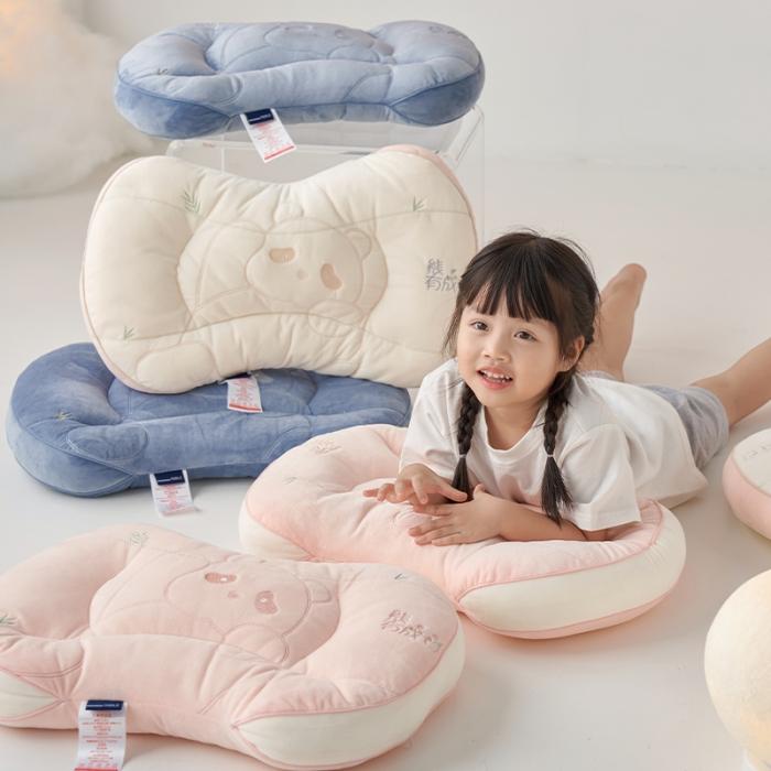 91家纺网 家纺一手货源 找家纺 2024新款 趣味软萌 熊猫图案设计 多维度护颈 带来深度好睡眠