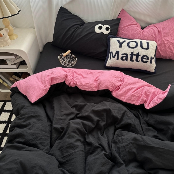 91家纺网 家纺一手货源 找家纺 优色良品 2023新款大眼毛巾绣系列四件套 冰岛-玫红