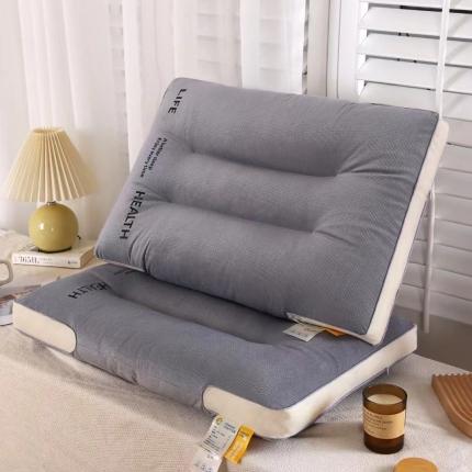 91家纺网 家纺一手货源 找家纺 其乐枕芯 2023新款暖绒棉织享睡护颈枕 灰