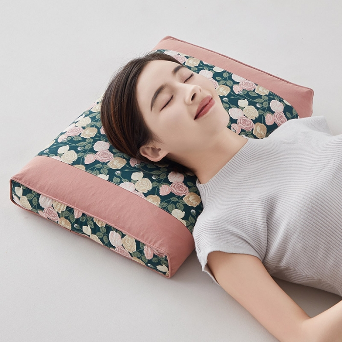 91家纺网 家纺一手货源 找家纺 （总）乐可 2023新款韩式碎花荞麦枕 枕头枕芯