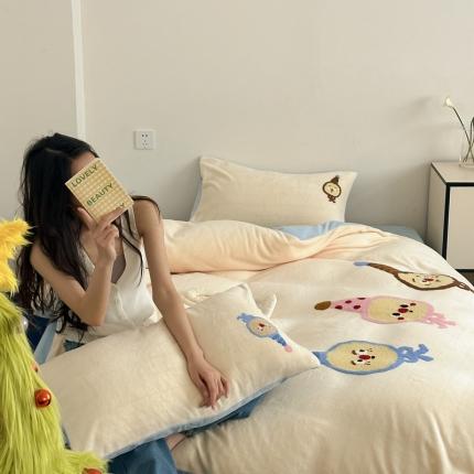 91家纺网 家纺一手货源 找家纺 觅糖 2024秋冬新款牛奶绒大版毛巾绣四件套（会员-10） 曲奇仔仔