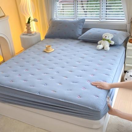 91家纺网 家纺一手货源 找家纺 （总）尊康家纺（原磊科） 2024新款全棉色织夹棉大豆床笠-爱心笑脸