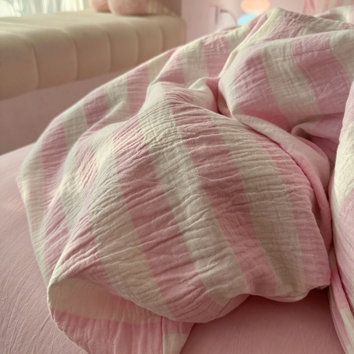 91家纺网 家纺一手货源 找家纺 （总）千朵 2023新款色织双层皱皱纱全棉四件套