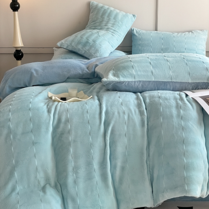 91家纺网 家纺一手货源 找家纺 子曰 2024新款牛奶兔兔泡泡绒四件套 天空蓝