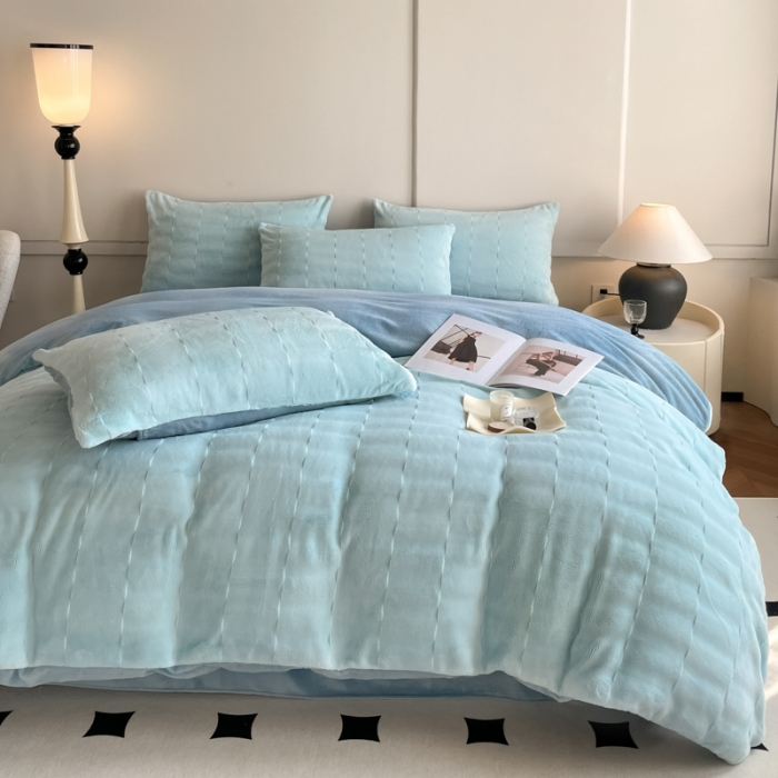 91家纺网 家纺一手货源 找家纺 子曰 2024新款牛奶兔兔泡泡绒四件套 天空蓝