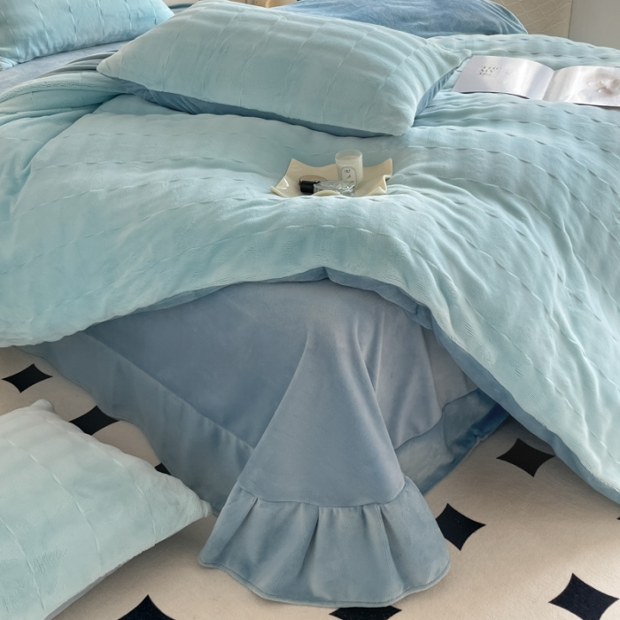 91家纺网 家纺一手货源 找家纺 子曰 2024新款牛奶兔兔泡泡绒四件套 天空蓝