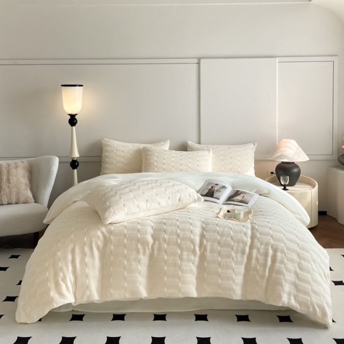 91家纺网 家纺一手货源 找家纺 子曰 2024新款牛奶兔兔泡泡绒四件套 优雅白