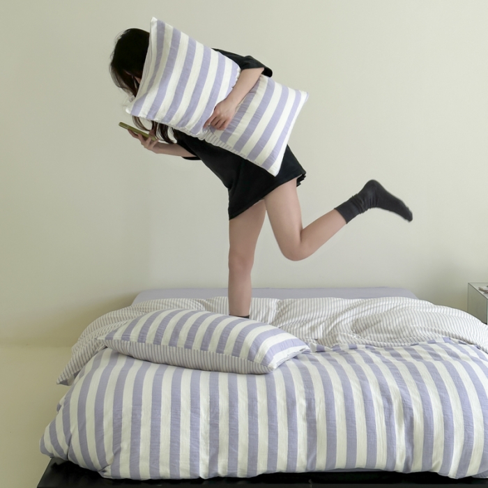 91家纺网 家纺一手货源 找家纺 （总）玛奇朵 2023新款色织双层皱纱-韩系条纹四件套