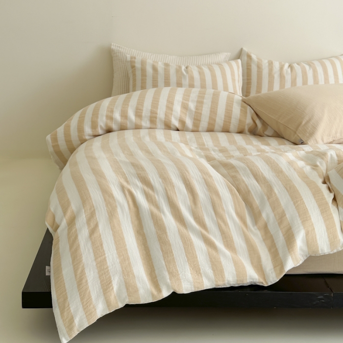 91家纺网 家纺一手货源 找家纺 玛奇朵 2023新款色织双层皱纱-韩系条纹四件套 韩系条纹-卡其