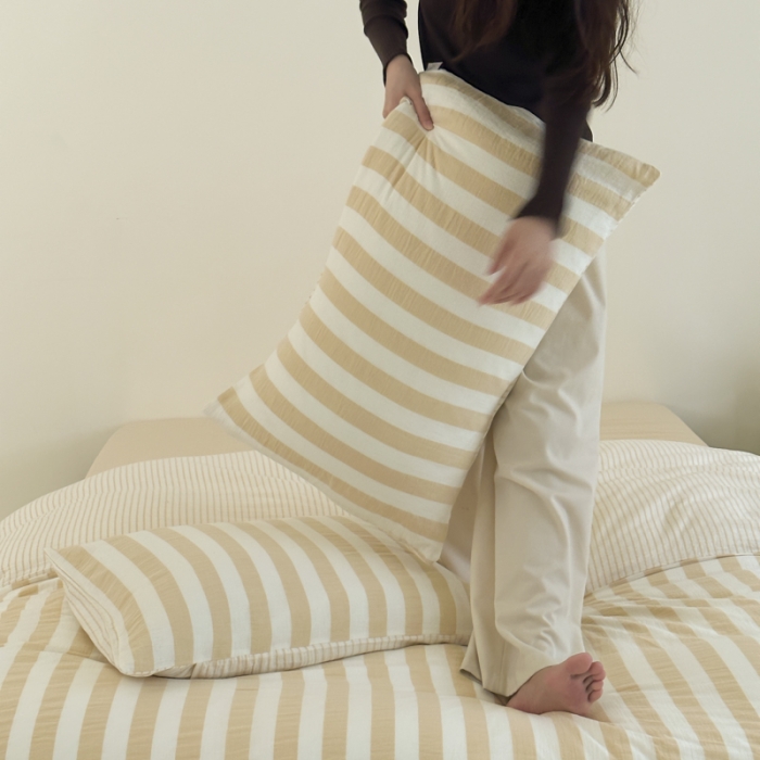 91家纺网 家纺一手货源 找家纺 玛奇朵 2023新款色织双层皱纱-韩系条纹四件套 韩系条纹-卡其