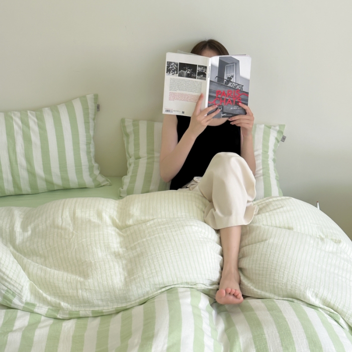 91家纺网 家纺一手货源 找家纺 玛奇朵 2023新款色织双层皱纱-韩系条纹四件套 韩系条纹-青提绿