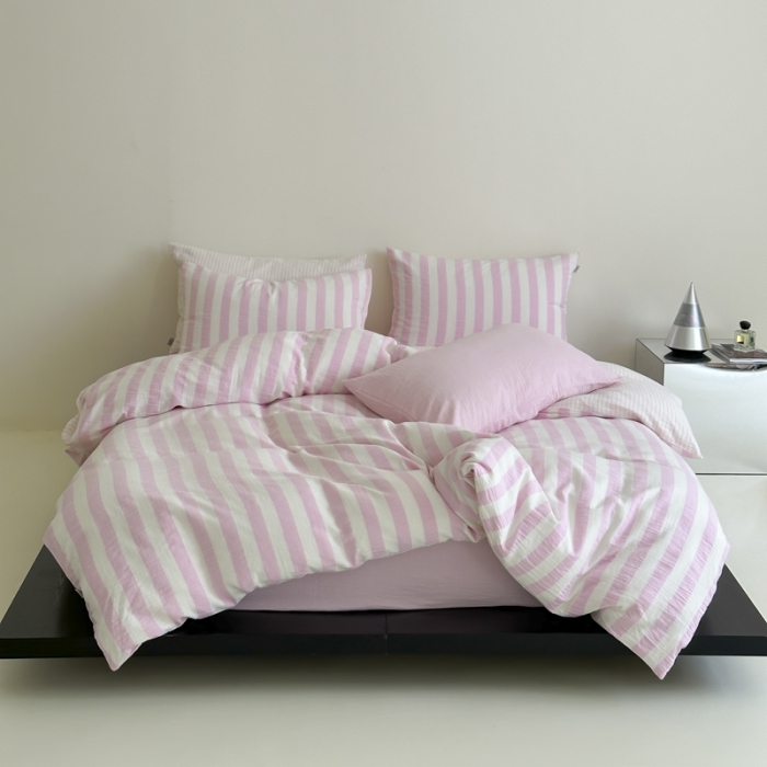 91家纺网 家纺一手货源 找家纺 玛奇朵 2023新款色织双层皱纱-韩系条纹四件套 韩系条纹-桃粉