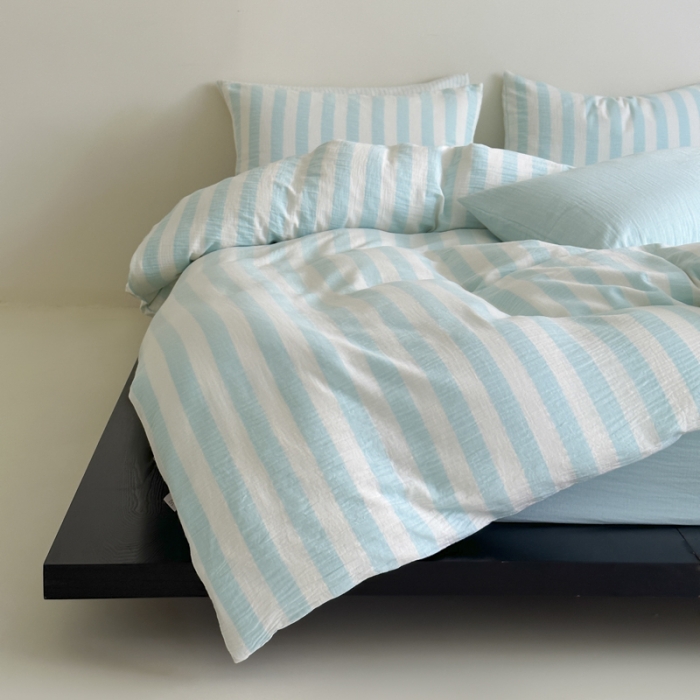 91家纺网 家纺一手货源 找家纺 玛奇朵 2023新款色织双层皱纱-韩系条纹四件套 韩系条纹-蔚蓝