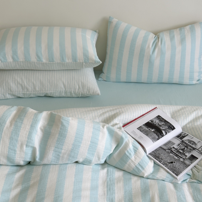 91家纺网 家纺一手货源 找家纺 玛奇朵 2023新款色织双层皱纱-韩系条纹四件套 韩系条纹-蔚蓝