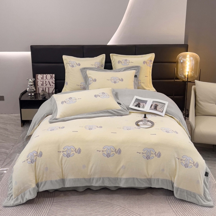 91家纺网 家纺一手货源 找家纺 品家居 2025新款5D雕花牛奶绒四件套-心动玫瑰 黄拼灰