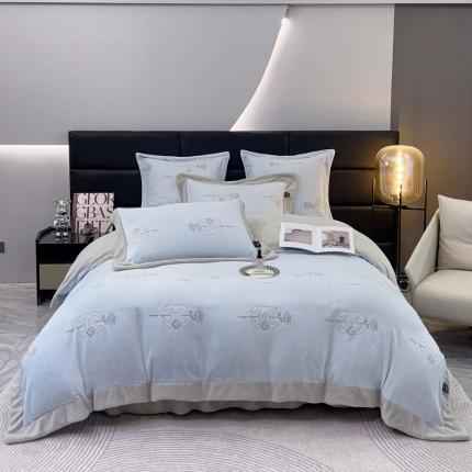 品家居 2025新款5D雕花牛奶绒四件套-心动玫瑰 蓝拼灰