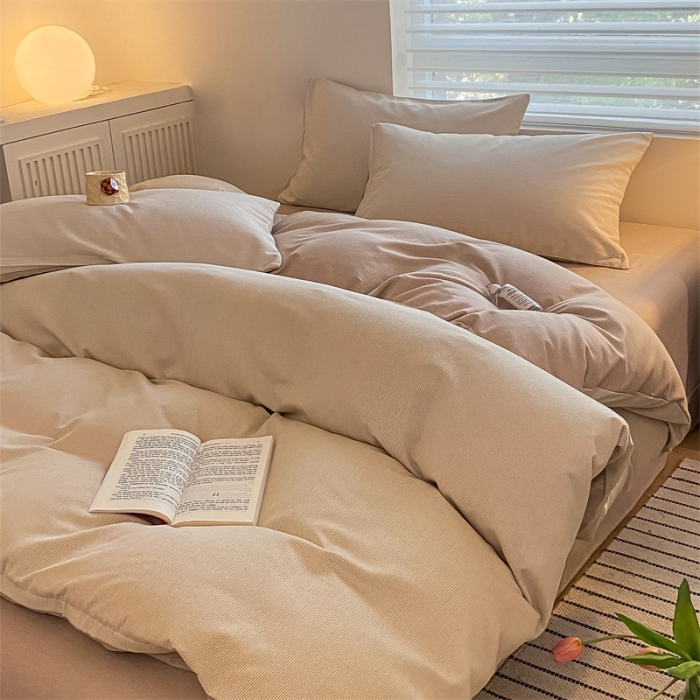 91家纺网 家纺一手货源 找家纺 慕尚 2025新款全棉磨毛印花系列四件套 细条卡其