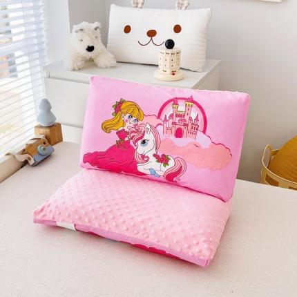 91家纺网 家纺一手货源 找家纺 总吉咪兔A类全棉儿童豆豆绒枕可水洗定型枕午睡枕卡通豆豆枕