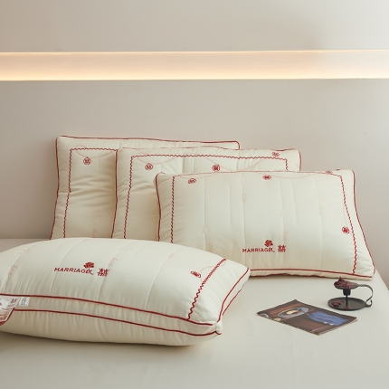 91家纺网 家纺一手货源 找家纺 2024新款 奔赴一场玫瑰的爱恋 日为朝，月为暮，卿为朝朝暮暮