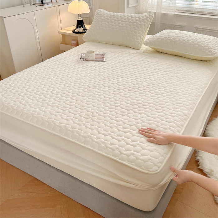 91家纺网 家纺一手货源 找家纺 梦舒羽 2025新款抗菌隔尿防水四季款夹棉加厚床笠床垫保护罩床垫套 苹果款-米白