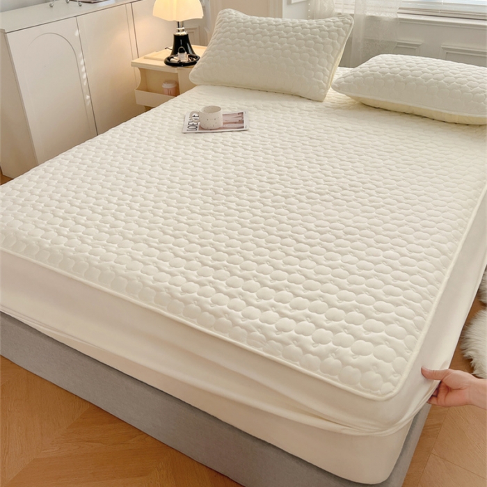 91家纺网 家纺一手货源 找家纺 梦舒羽 2025新款抗菌隔尿防水四季款夹棉加厚床笠床垫保护罩床垫套 苹果款-米白