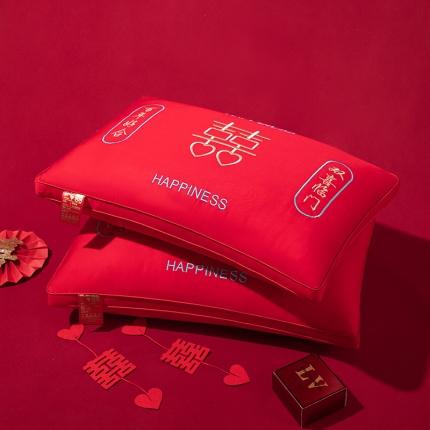 91家纺网 家纺一手货源 找家纺 （总）织布人2023新款枕芯以爱之名结两姓之好大红全棉刺绣婚庆枕头枕芯