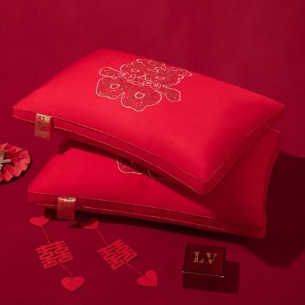 91家纺网 家纺一手货源 找家纺 （总）织布人2023新款枕芯以爱之名结两姓之好大红全棉刺绣婚庆枕头枕芯