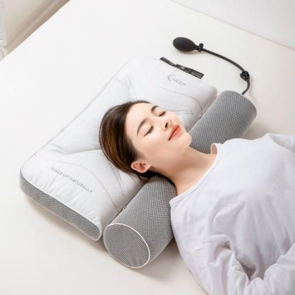 （总）麦肯锡2024新款可调节理疗牵引气囊充气枕-模特图