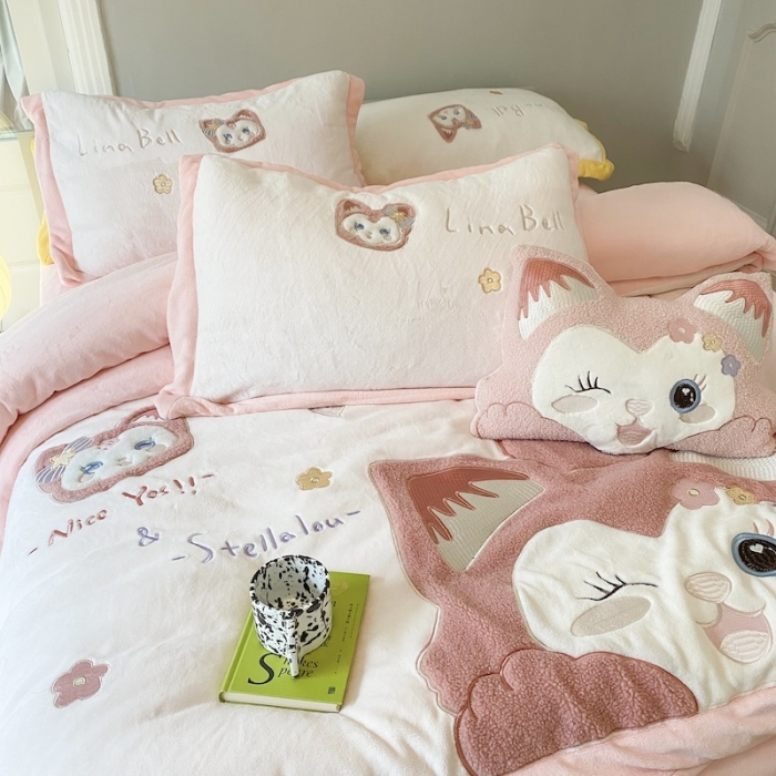 91家纺网 家纺一手货源 找家纺 紫碧螺 2023新款牛奶绒系列四件套-林娜贝尔 林娜贝尔-粉色