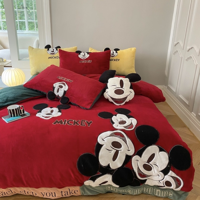 91家纺网 家纺一手货源 找家纺 紫碧螺 2023新款牛奶绒系列四件套-米奇 米奇-红色