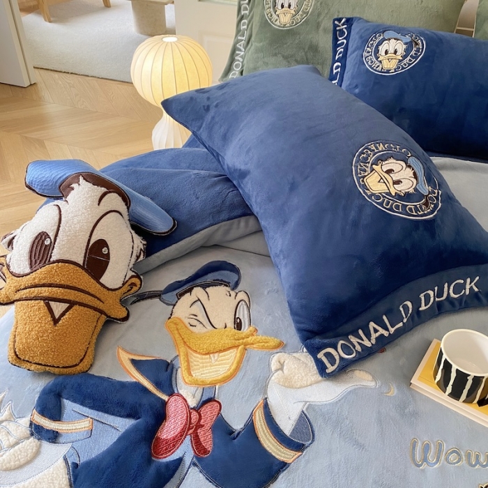 91家纺网 家纺一手货源 找家纺 （总）紫碧螺 2023新款牛奶绒系列四件套-唐老鸭