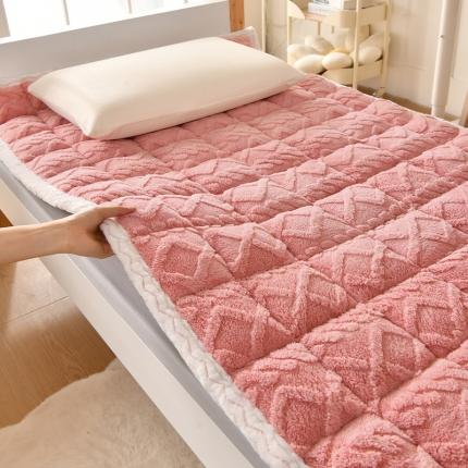 91家纺网 家纺一手货源 找家纺 A类塔芙绒床褥保暖牛奶绒提花床垫褥子床护垫床褥垫床盖软垫毛毯 玫瑰粉