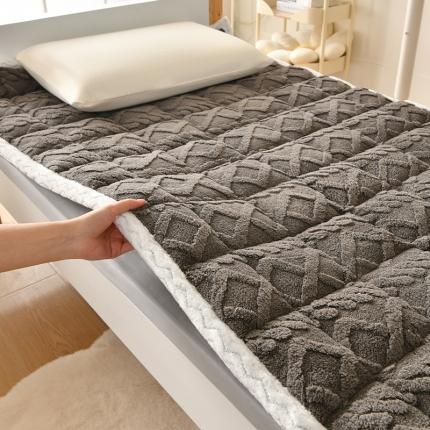 91家纺网 家纺一手货源 找家纺 A类塔芙绒床褥保暖牛奶绒提花床垫褥子床护垫床褥垫床盖软垫毛毯 石墨灰