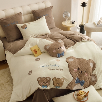 91家纺网 家纺一手货源 找家纺 新款绒梦里230克卡通贴布绣加厚牛奶绒四件套冬季儿童卡通三件套保暖套件