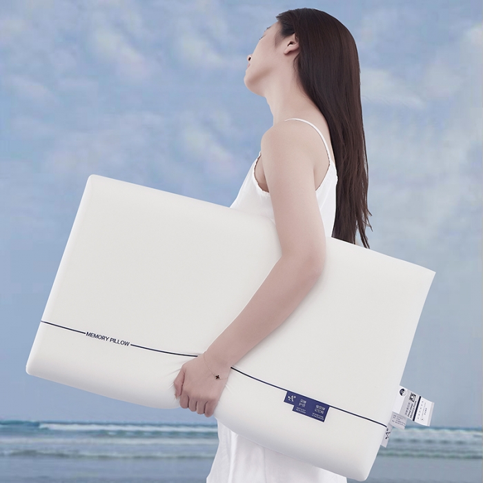 91家纺网 家纺一手货源 找家纺 剑桥枕业 云朵品质慢回弹记忆枕生物基非感温零压护颈枕无标含礼盒