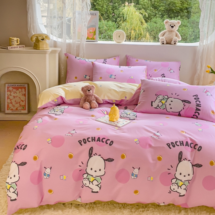 91家纺网 家纺一手货源 找家纺 金丝鸟家纺 2023新款全棉印花可爱卡通帕恰狗四件套 开心粉帕恰狗