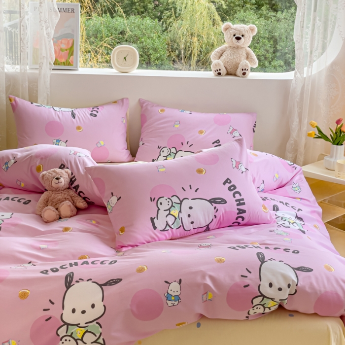 91家纺网 家纺一手货源 找家纺 金丝鸟家纺 2023新款全棉印花可爱卡通帕恰狗四件套 开心粉帕恰狗